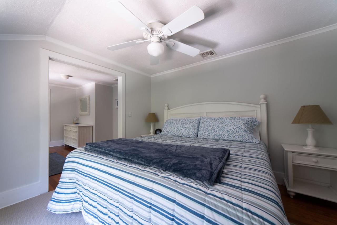 Bed and Breakfast Aria & Mare Hamptons Хемптон-Бейс Экстерьер фото